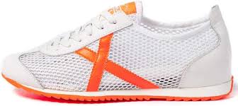 Zapatillas Bajas Munich Osaka 456: Estilo y Confort para Todos