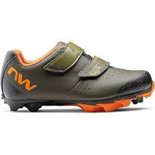 Calzado de ciclismo para niño - Confort y Seguridad en Cada Pedalada