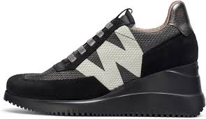 Wonders Deportivas de Piel para Mujer: Comodidad y Estilo