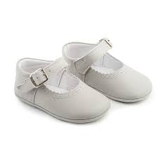 Biguel Merceditas: Elegancia y Comodidad para tu Pequeña