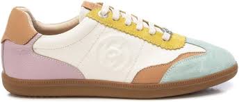 Carmela Zapatilla: El Calzado Cómodo y Versátil que Necesitas