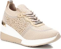 Zapatillas XTI 43802 para Mujer - Estilo y Confort