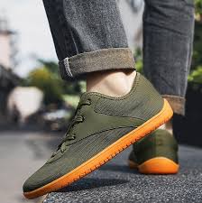 Calzado Minimalista para Hombre: Comodidad y Estilo en Primavera