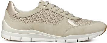 Geox D Sukie: Elegancia y Comodidad en Cada Paso