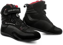Calzado Motorista SHIMA EXO LADY BLACK: Estilo y Seguridad en Cada Viaje